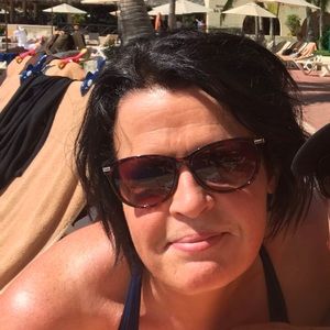 Meet your Posher, Carrie